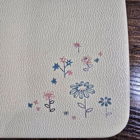 Vintage MCM Farrington Travel Size Cream Floral Jewelry Box Blue Velvet Lining - Picture 4 of 15